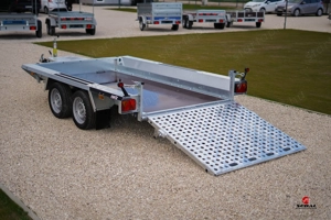 Új 3m-es gépszállító utánfutó (2700kg) most 2.184.000 Ft helyett 1.990.000 Ft - kép 2