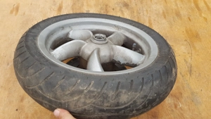 Malaguti Madison 250 első kerék - kép 5