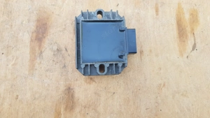 Malaguti Madison 250 feszültségszabályzó - kép 4