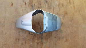 Aprilia Scarabeo 125 - 200 első sárvédő ezüst