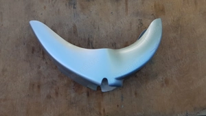 Aprilia Scarabeo 125 - 200 első sárvédő ezüst - kép 2