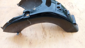 Aprilia Scarabeo 125 - 200 hátsó sárvédő 2 fekete - kép 3