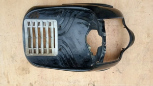 Aprilia Scarabeo 125 - 200 első idom fekete