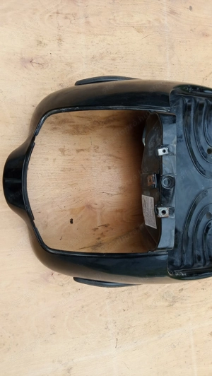 Aprilia Scarabeo 125 - 200 első idom fekete - kép 6