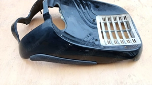 Aprilia Scarabeo 125 - 200 első idom fekete - kép 2