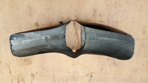 Aprilia Scarabeo 125 - 200 első sárvédő fekete - kép 5