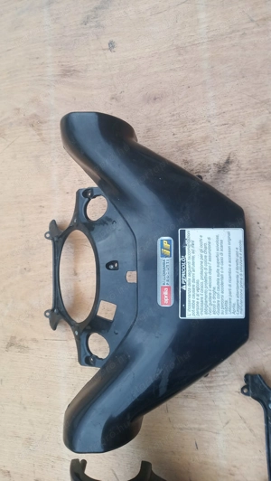 Aprilia Scarabeo 125 - 200 kormányidom hátsó - kép 3