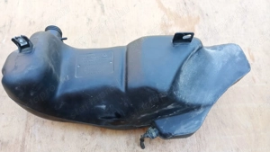 Aprilia Scarabeo 125 - 200 üzemanyag tank - kép 4