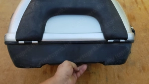 Aprilia Scarabeo 125 - 200 gyári hátsó doboz - kép 10