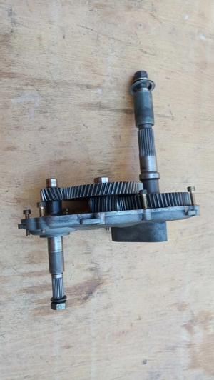 Aprilia Scarabeo 125 - 180 hátsó végáttétel