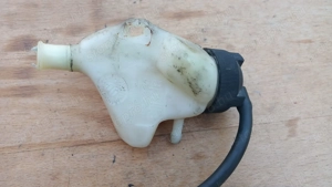 Aprilia Scarabeo 125 - 200 kiegyenlítő tartály - kép 3