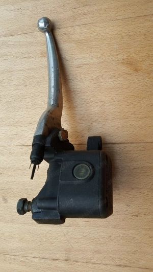 Aprilia Scarabeo 125 - 200 főfékhenger jobbos - kép 7