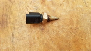 Piaggio Beverly 500 vízhőfok jeladó - kép 4