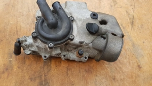 Aprilia Scarabeo 500 gyújtásfedél vízpumpával - kép 6