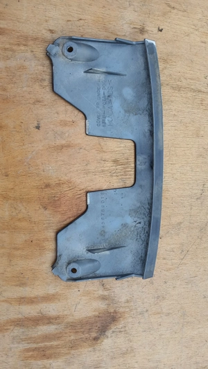 Honda Silver Wing Fjs 400 - 600 hátsó lámpa alatti idom 2 - kép 3