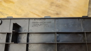 Kymco Grand Dink 125 - 250 akkumulátor fedél - kép 2