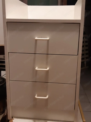 Fehér 3 fiókos kis szekrény 52x41cm széles