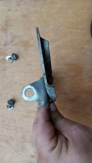 Malaguti Madison K 400 ülés zsanér - kép 3