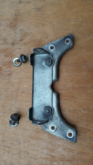 Malaguti Madison K 400 ülés zsanér - kép 4