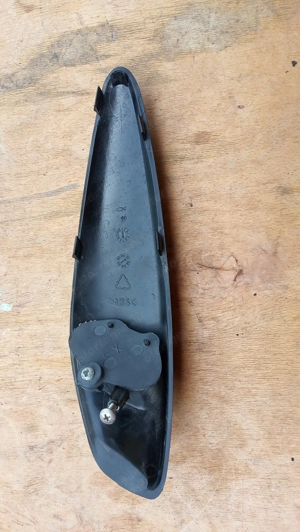 Malaguti Madison K 400 első idomra műanyag balos - kép 4