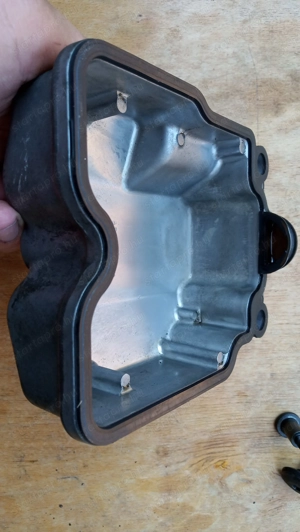 Malaguti Madison K 400 szelepfedél - kép 2