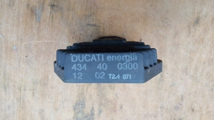 Malaguti Madison K 400 feszültségszabályzó Ducati - kép 3