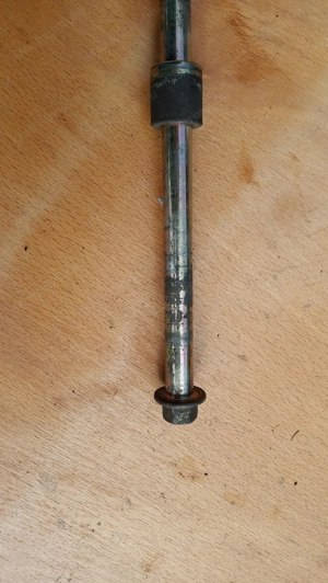 Kymco Grand Dink 250 első keréktengely - kép 3