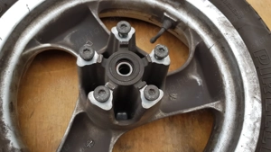 Kymco Grand Dink 250 első kerék - kép 2