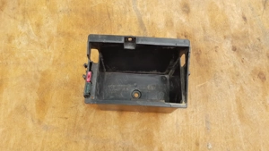 Kymco Grand Dink 250 akkumulátor tartó - kép 4