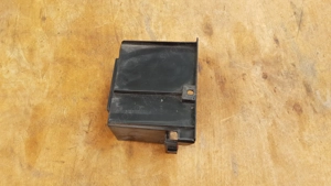 Kymco Grand Dink 250 akkumulátor tartó - kép 5