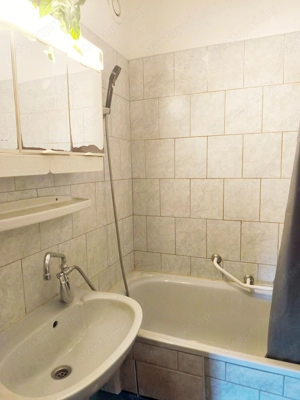 Kiskunhalas Kuruc vitézek terén 3. em. 2 szobás erkélyes lakás eladó! - kép 13