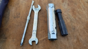 Kymco Grand Dink 250 szerszámkészlet - kép 3