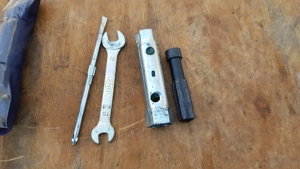 Kymco Grand Dink 250 szerszámkészlet - kép 4