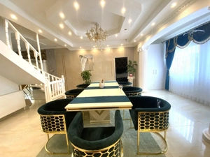 Kiskunhalas Honvéd utcában 160 m2-es felújított 2 lakószintes családi ház! - kép 3