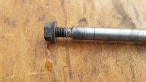 Piaggio x9 250 (honda blokkos) első keréktengely - kép 2