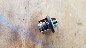 Piaggio x9 250 (honda blokkos) termosztát - kép 4