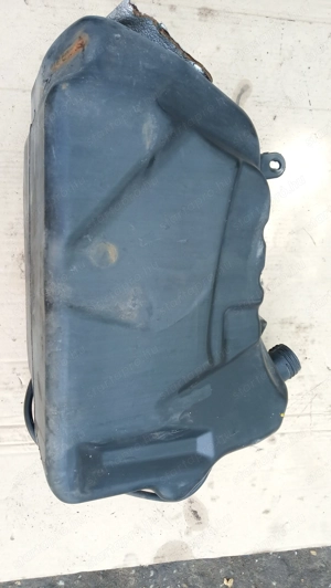 Piaggio x9 500 üzemanyag tank - kép 6