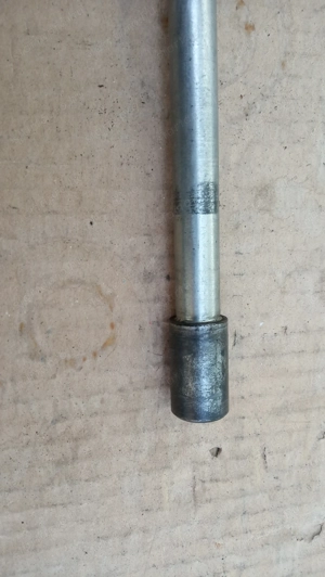 Piaggio x9 125 - 500 első keréktengely - kép 2