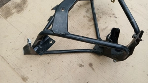 Piaggio X9 125 - 500 első idom tartó konzol - kép 2