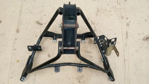 Piaggio X9 125 - 500 első idom tartó konzol - kép 4