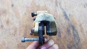 Piaggio x9 500 evo hátsó féknyereg - kép 4