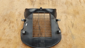 Yamaha Versity xc 300 hűtő elötti idom - kép 2