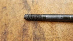 Yamaha Versity xc 300 első keréktengely - kép 4