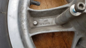 Yamaha Versity xc 300 első kerék - kép 6