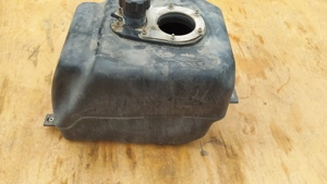 Aprilia Atlantic 500 üzemanyag tank - kép 2