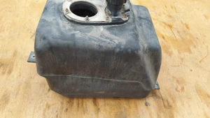 Aprilia Atlantic 500 üzemanyag tank - kép 4