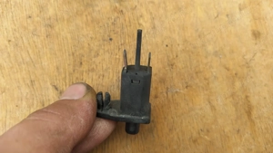 Aprilia Atlantic 500 sisaktartó világítás kapcsoló - kép 2