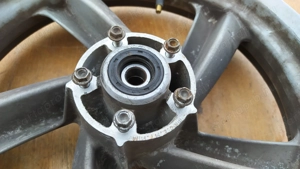 Aprilia Atlantic 500 első felni - kép 4