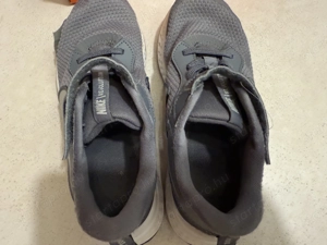 35 ös Nike Revolution 5 futócipő eladó 35 ös Nike cipő 6000 Ft ért - kép 2