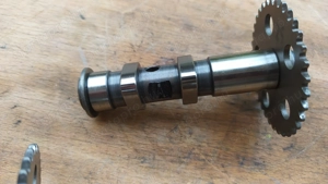 Aprilia scarabeo light 125 - 200 vezérműtengely pár - kép 4